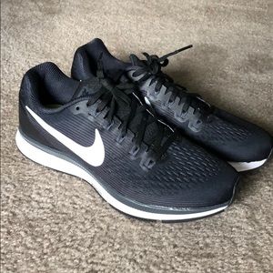 New Nike Zoom Pegasus 34 Size 9.5